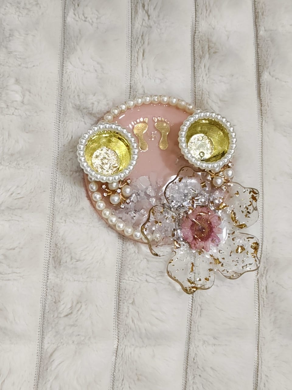 4 inch Resin Thali with white pearls - Image 3