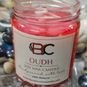 🌿✨ Oudh Jar Candle – Luxurious, Woody Elegance ✨