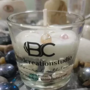 Handcrafted pearl gel candle for home décor